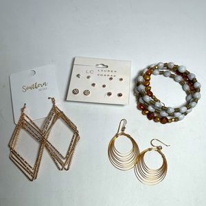 Jewelry Set of 7 Earrings and 1 Bracelet Gold and Copper Tones